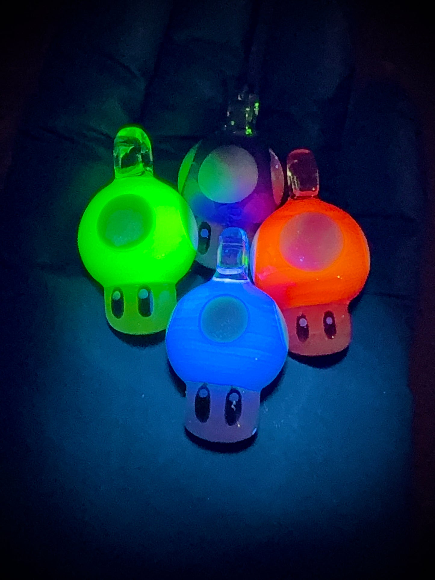 1 Up Slurper Caps/Pendants - (UV reactive)