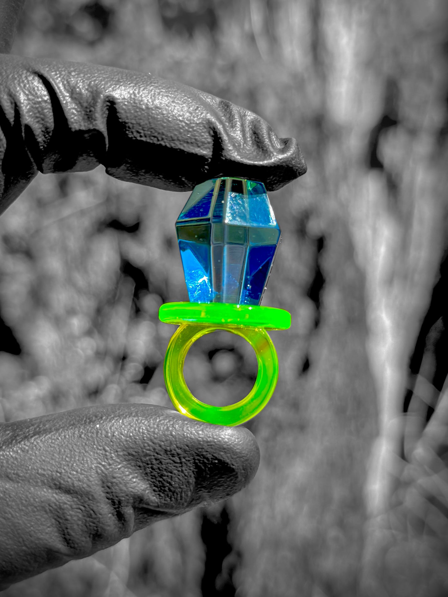 Ring Pop Pendants (Assorted Colors)